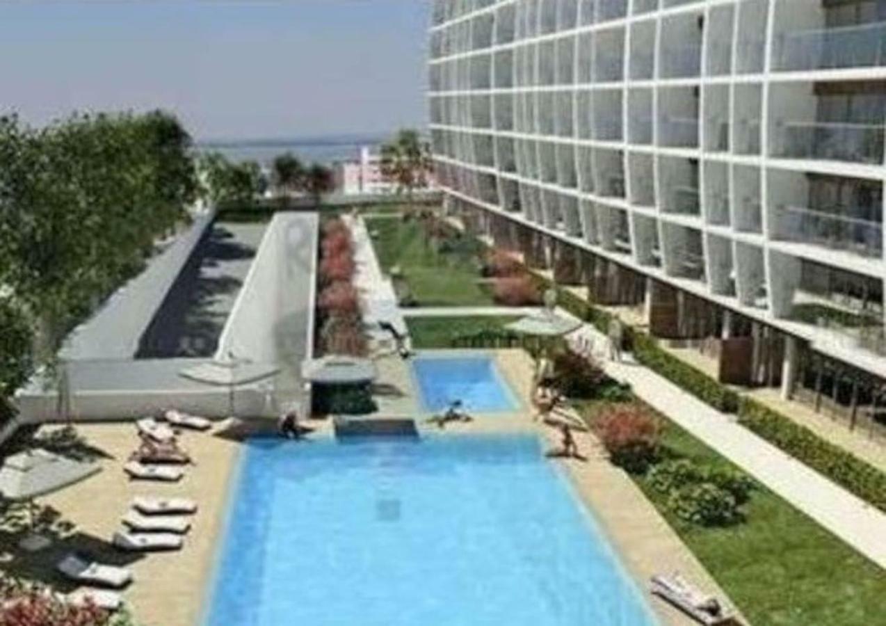 Lisbon Metro Apartment Exterior foto